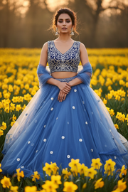 Front Pose – Daffodil Field