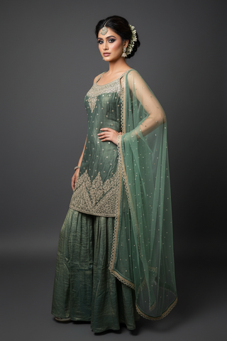 Professional photoshoot - Side pose