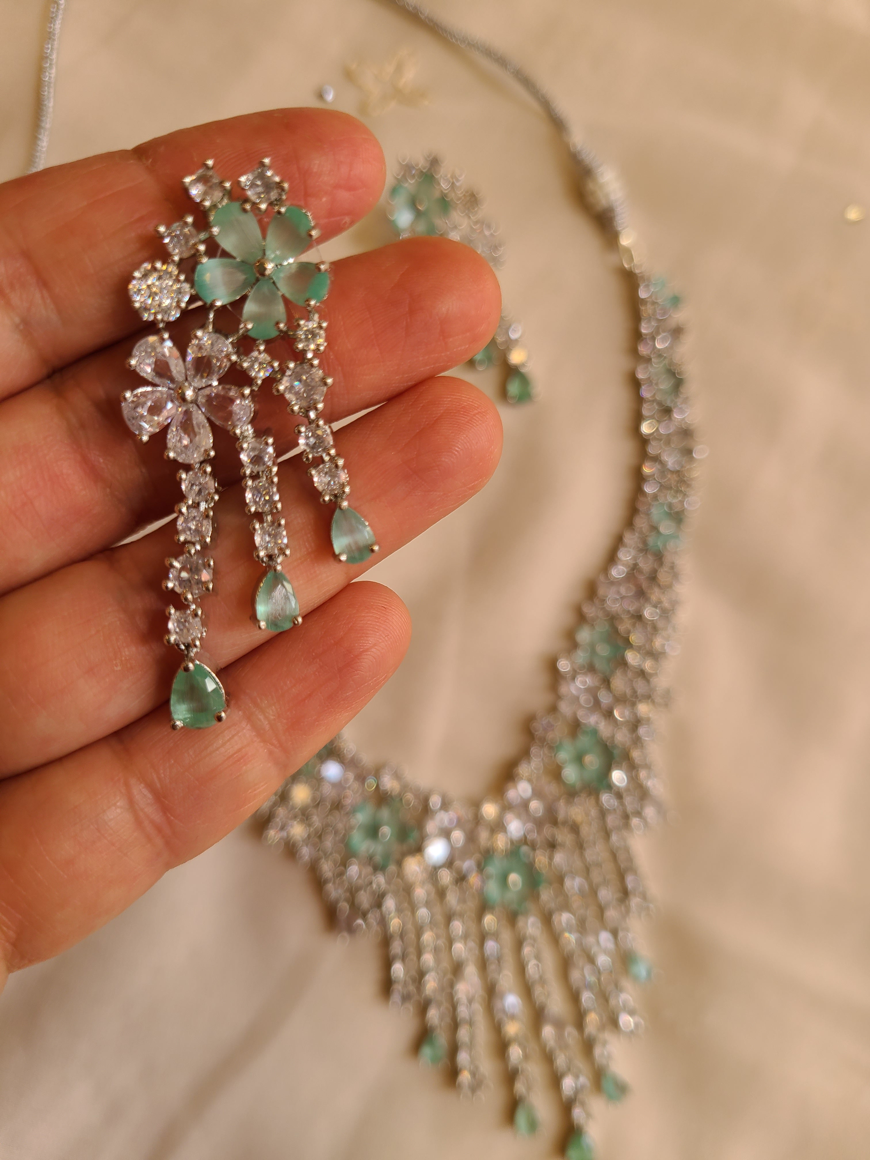 Sparkling Green Diamond Look Necklace Set