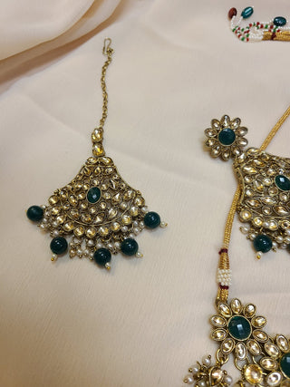 Blue sapphire and Champagne color crystal floral pattern necklace set with maang tikka