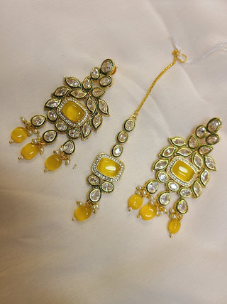 Yellow Moon Stone and Kundan Chandelier earrings and maang tikka set